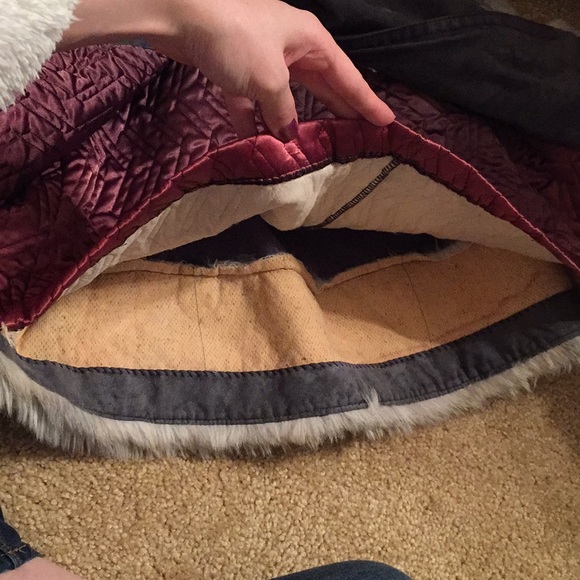 Gray Faux Fur Trimmed Coat - Picture 8 of 8